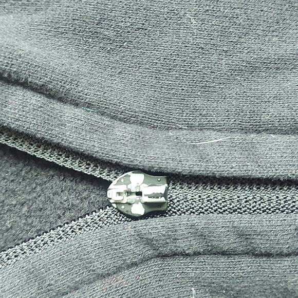 Hollister sweater black medium - Picture 3 of 3